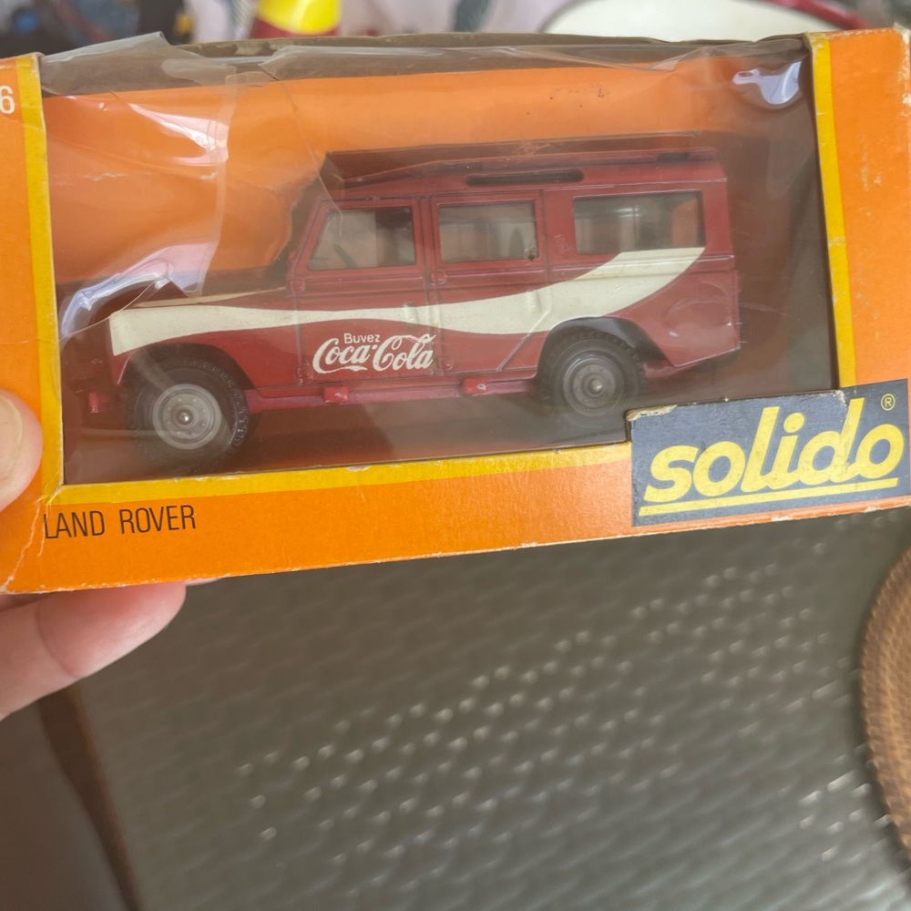 Sólido Made in France Coca Cola Land Rover No 66 Vintage 1/43.  Comes in box